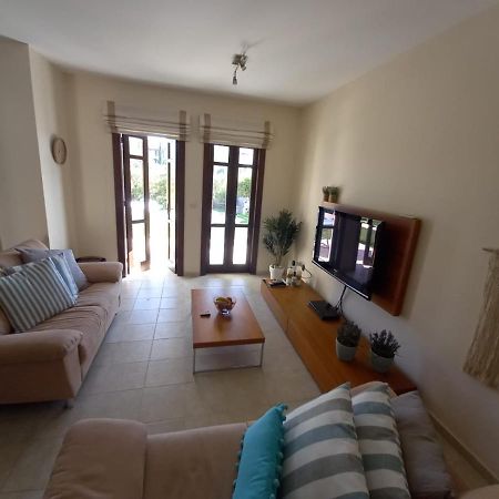 Helios Heights Spirits, Aphrodite Hills Golf Resort Kouklia Ngoại thất bức ảnh