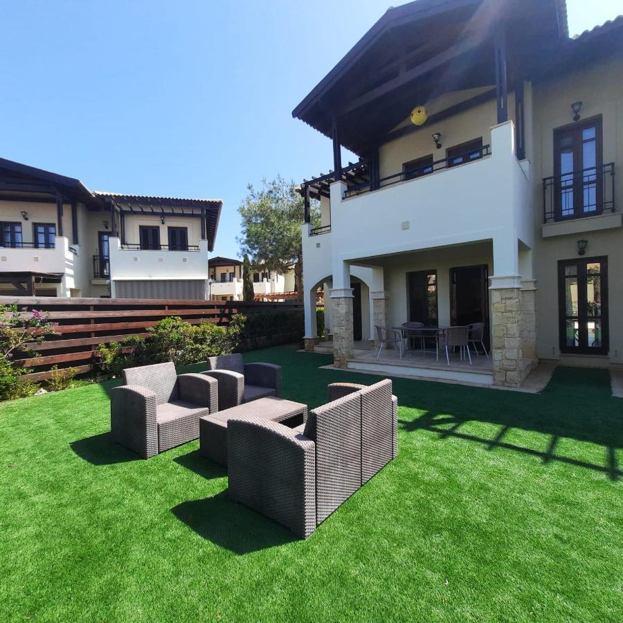 Helios Heights Spirits, Aphrodite Hills Golf Resort Kouklia Ngoại thất bức ảnh